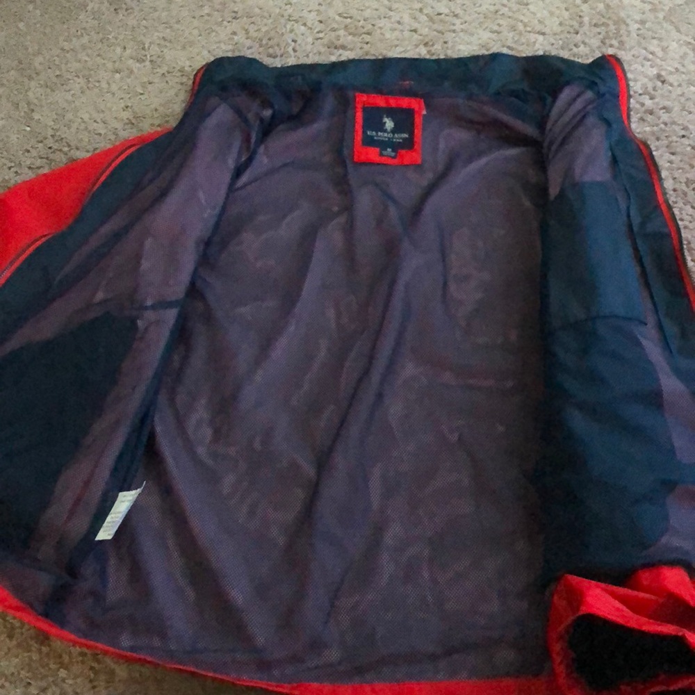 Red jacket - Picture 3 of 3